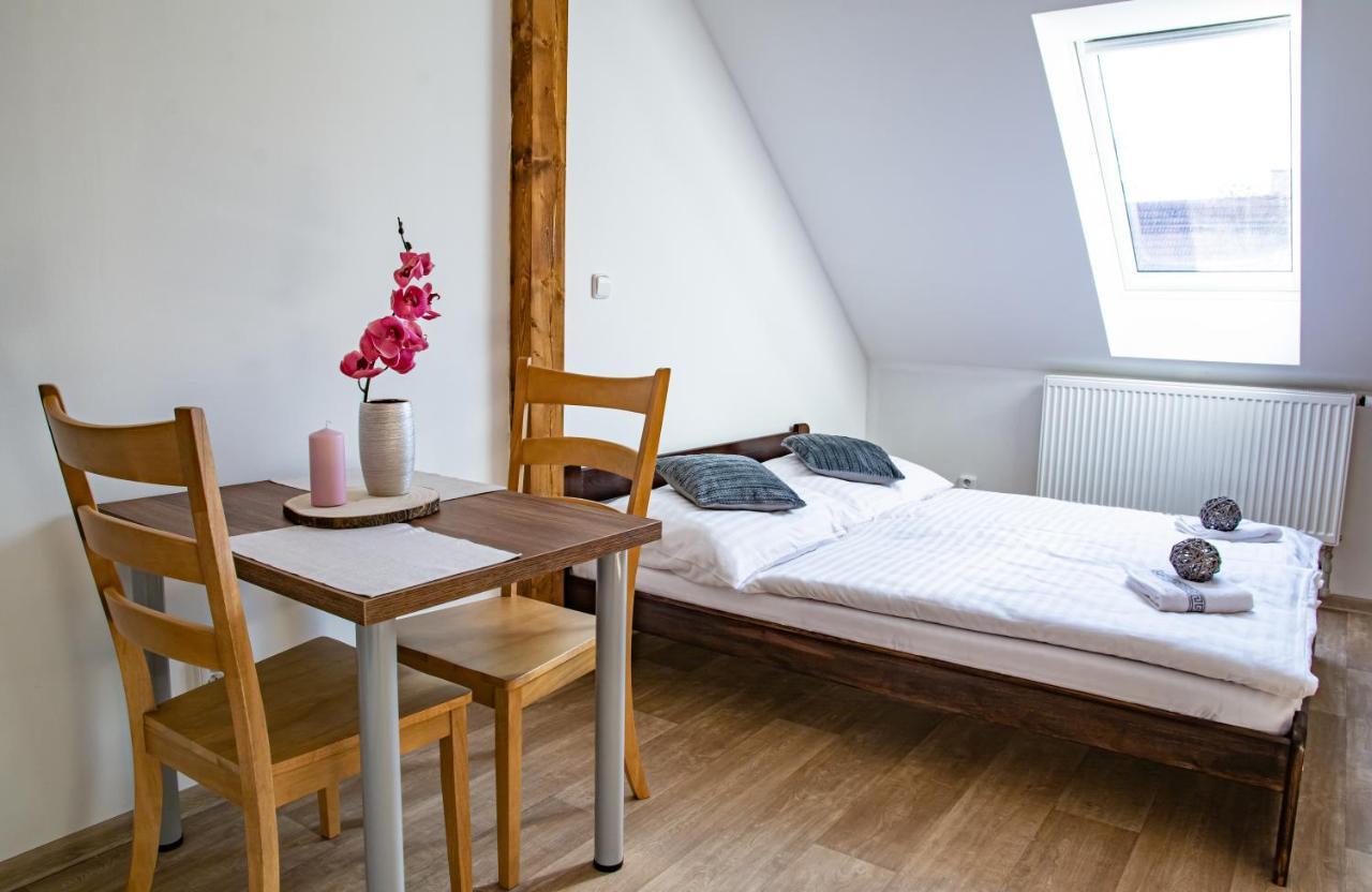 Apartmány Kurojedy Bor Exteriér fotografie